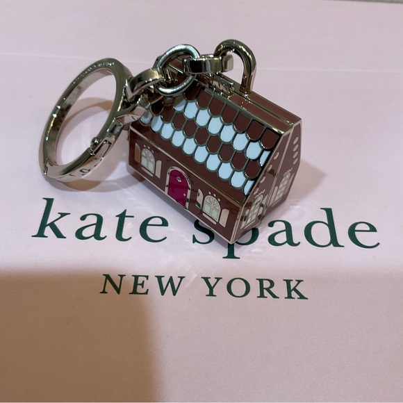 Kate Spade Gingerbread Keychain - Picture 13 of 14